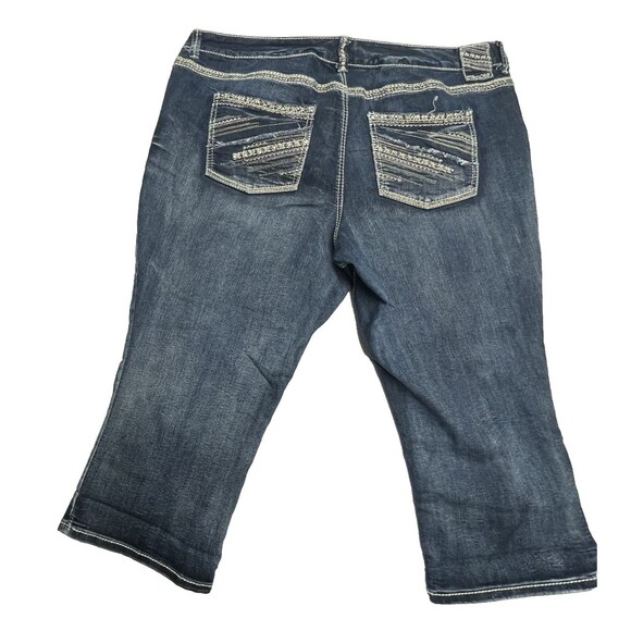 Maurices Denim Capris Heavy Stitch Embroidery Bling Pockets Women's Size 24 - Picture 7 of 16